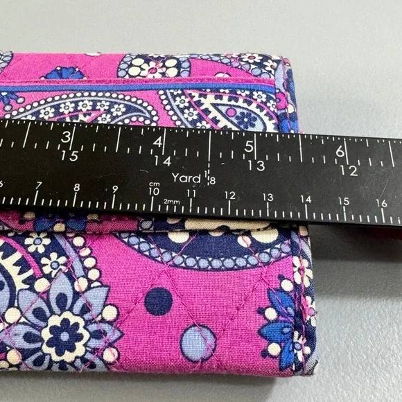 Vera Bradley Pink Blue Paisley Quilted Cotton Trifold Wallet Snap Closure - Picture 12 of 14